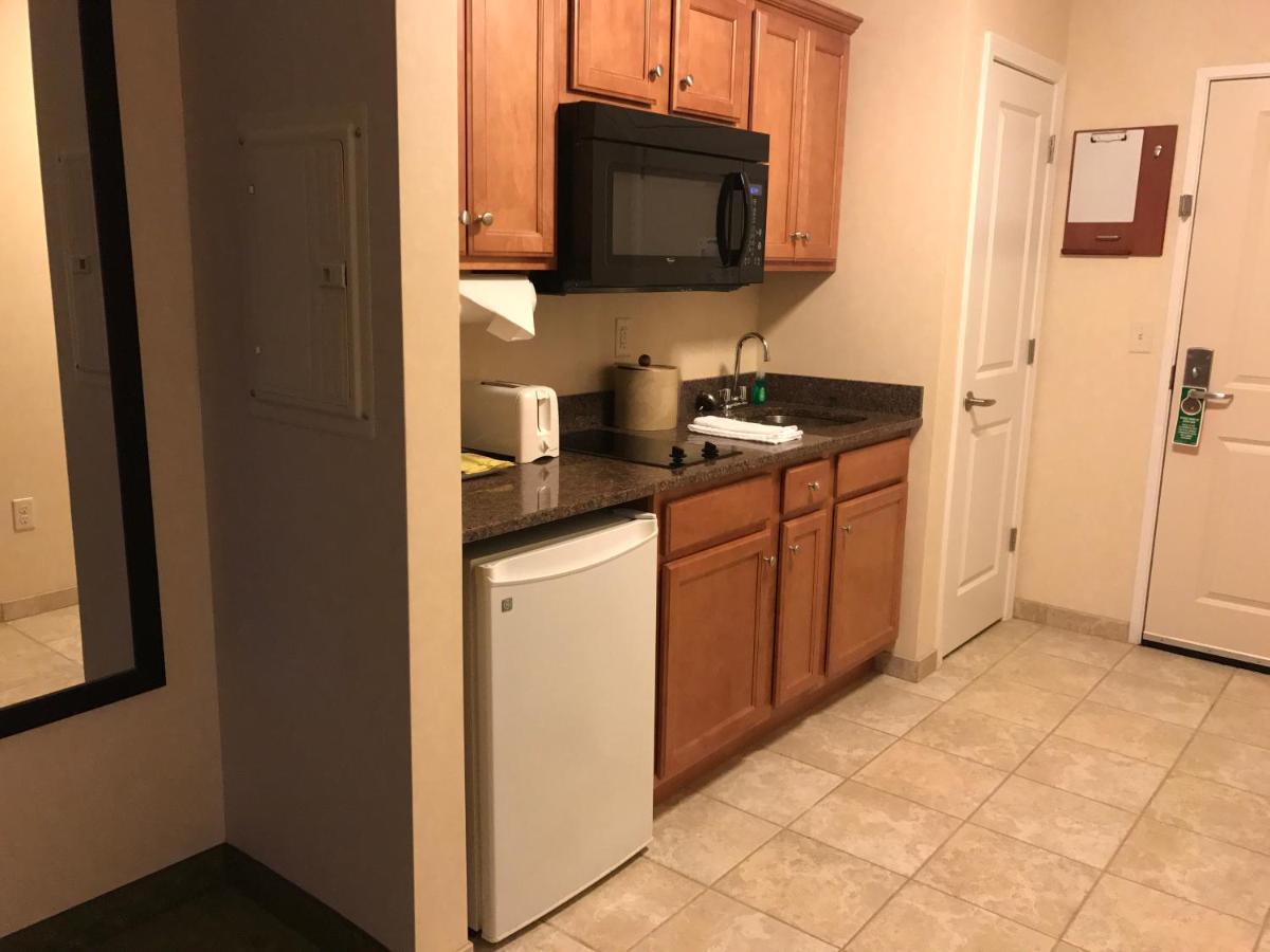 White River Inn & Suites White River Junction Exteriör bild