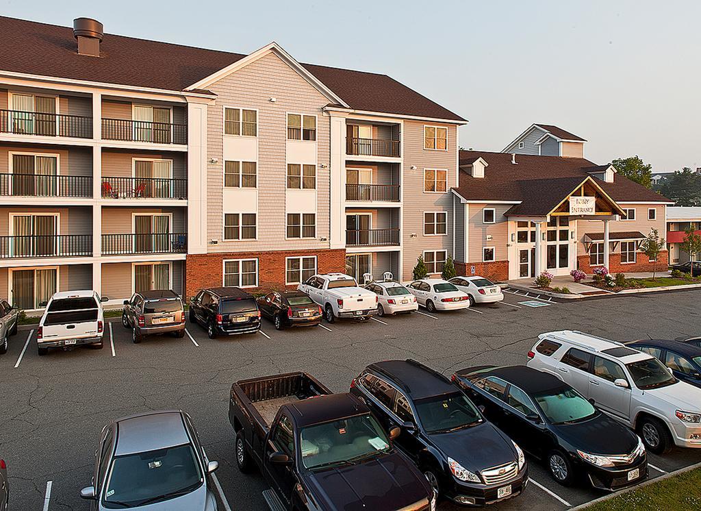 White River Inn & Suites White River Junction Exteriör bild