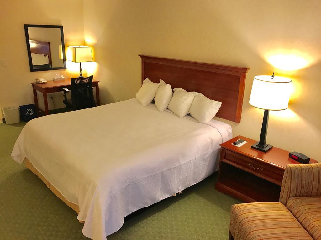 White River Inn & Suites White River Junction Exteriör bild