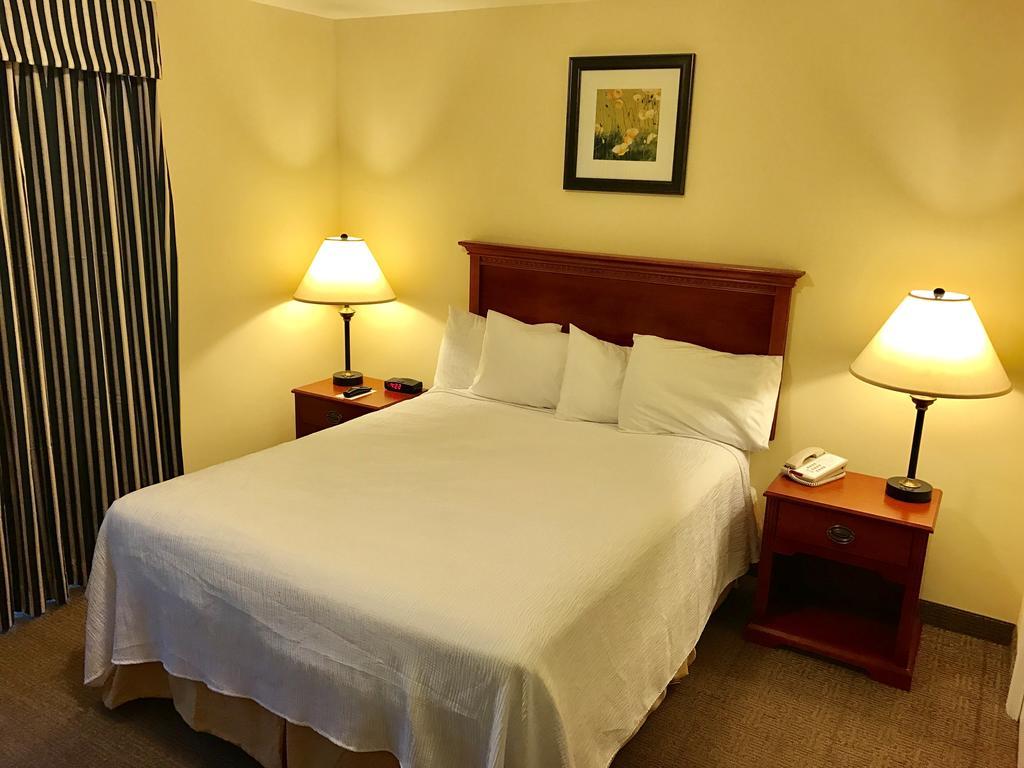 White River Inn & Suites White River Junction Exteriör bild
