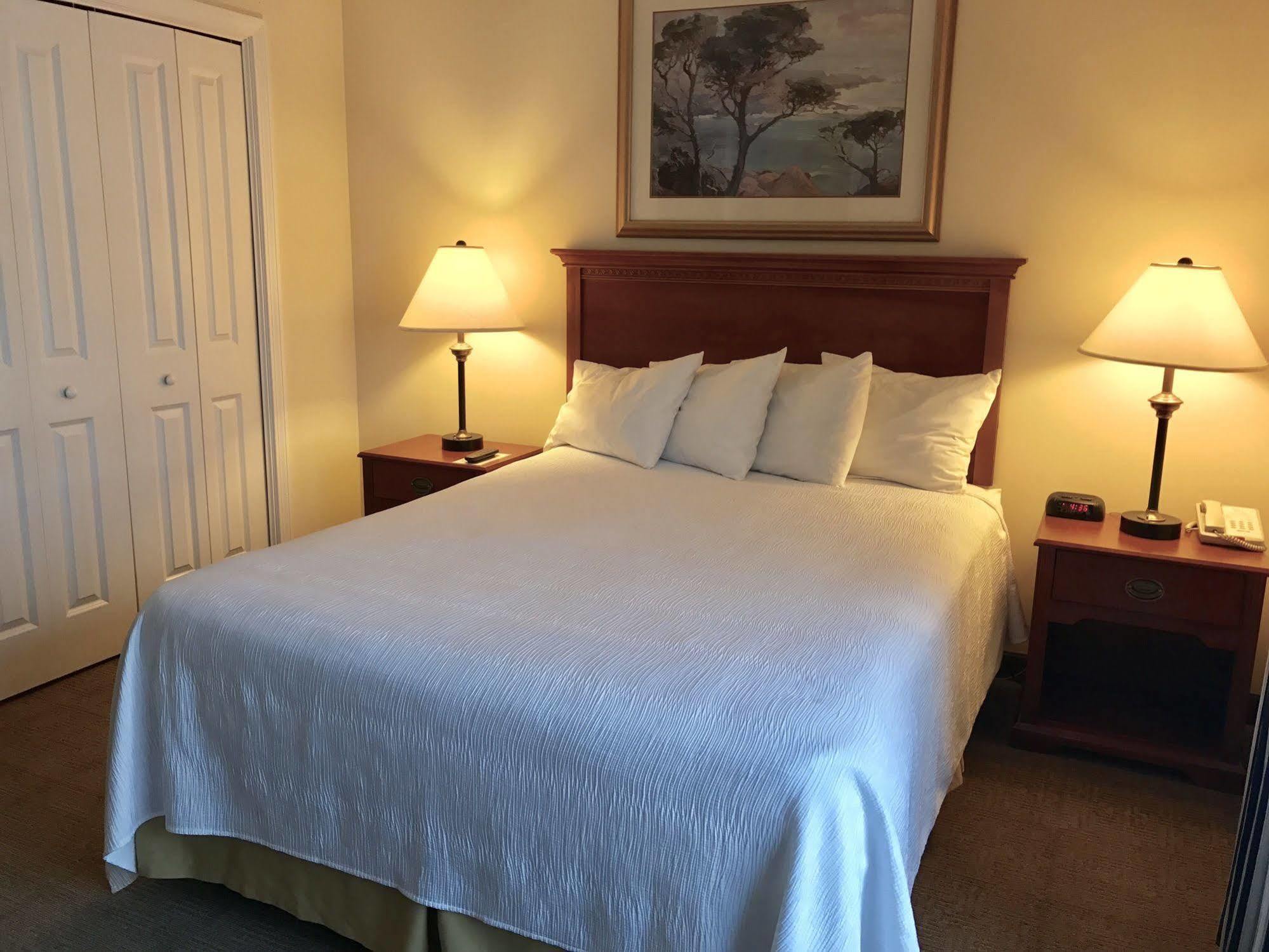 White River Inn & Suites White River Junction Exteriör bild