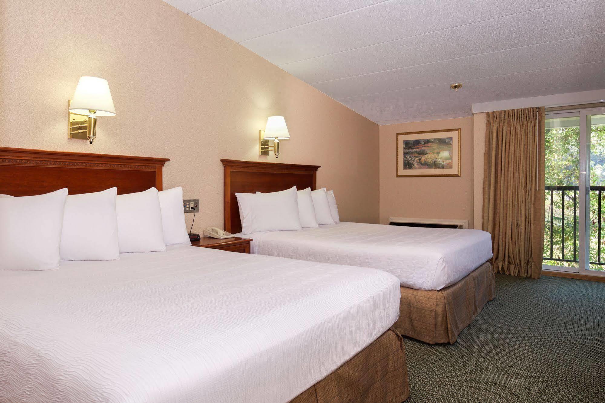 White River Inn & Suites White River Junction Exteriör bild