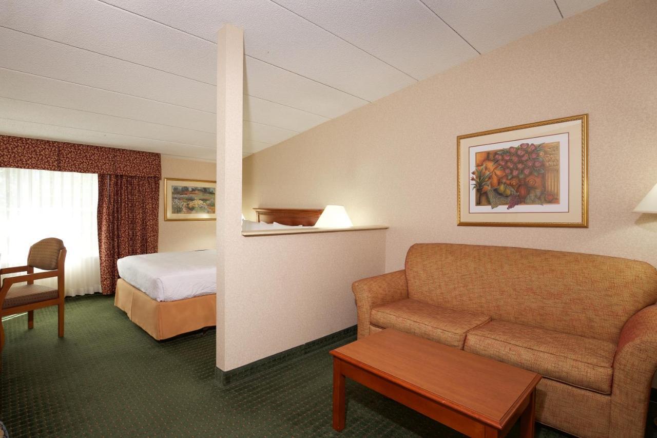 White River Inn & Suites White River Junction Exteriör bild
